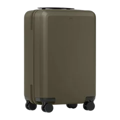 Carry-On Max 3
